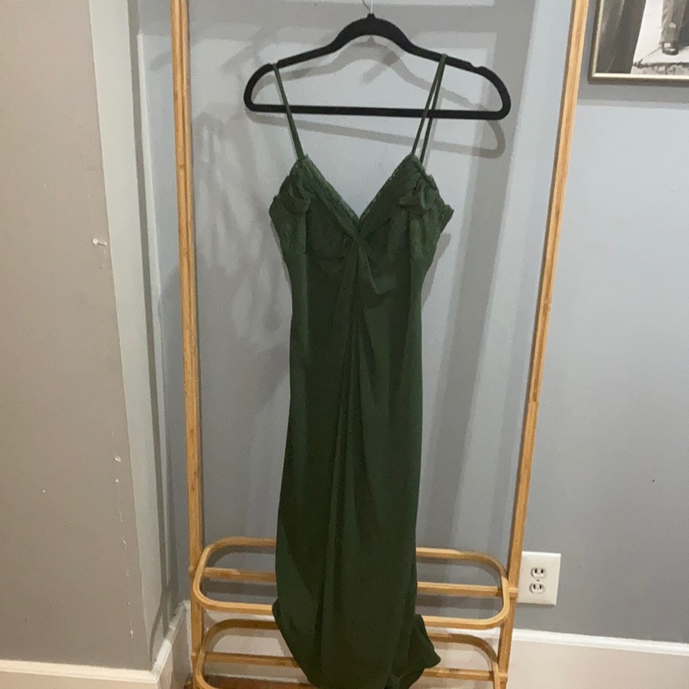 Laundry green lace bust spaghetti strap dress